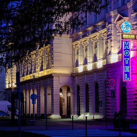 Tisza Hotel แซแก็ด ภายนอก รูปภาพ